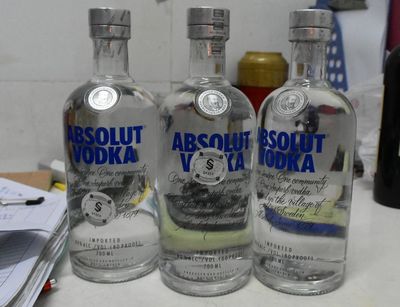 深夜突擊!佛山昨晚清查酒類經(jīng)營單位124家、查扣酒類產(chǎn)品281支!